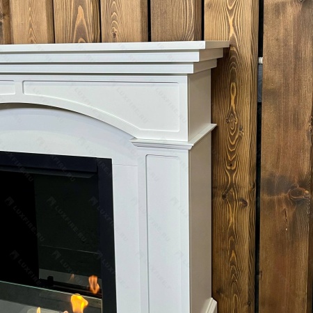 Биокамин Lux Fire с порталом Орел 24, белый Биокамин Lux Fire с порталом Орел 24, белый по цене 105 907 руб.